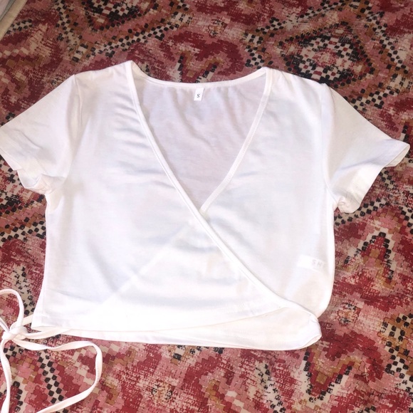 SHEIN WHITE WRAP SHIRT - Picture 3 of 8